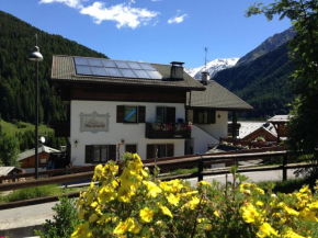 Гостиница Chalet Bucaneve, Санта Катерина Ди Валфурна